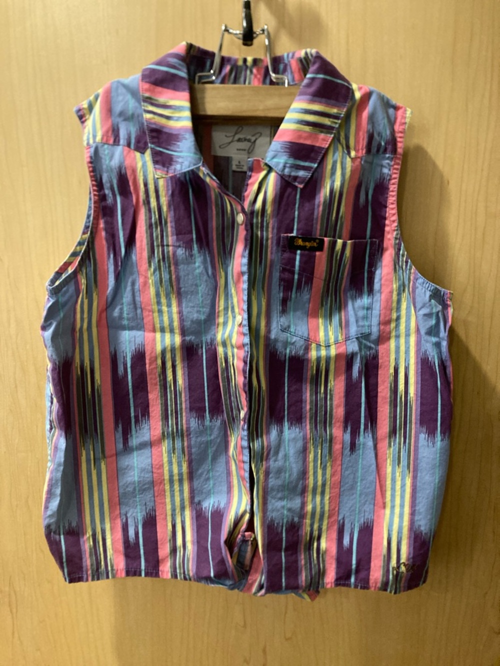 Wrangler x Lainey Wilson Sleeveless Button Front Vest - Multicolor